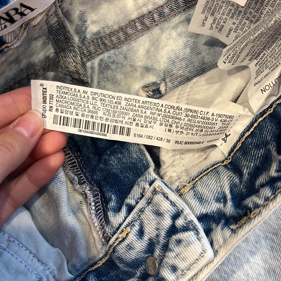 Zara woman’s Ripped acid wash high rise mom fit denim jeans pants size 4 - Picture 6 of 11